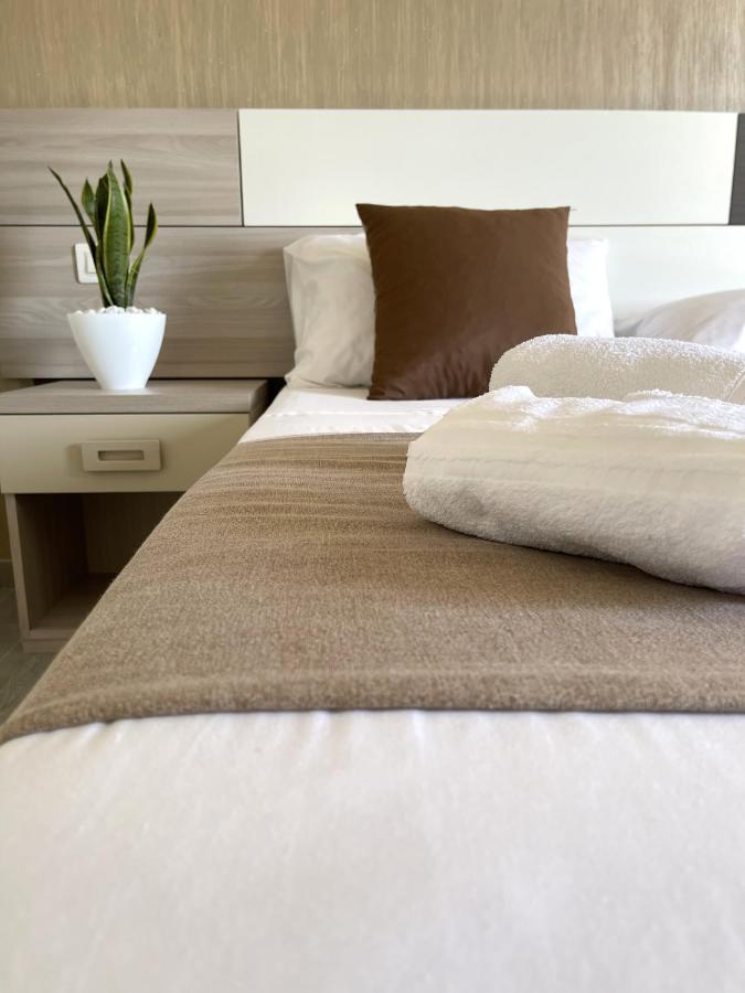 B & B Vilenia 산 니콜라 아르첼라 외부 사진